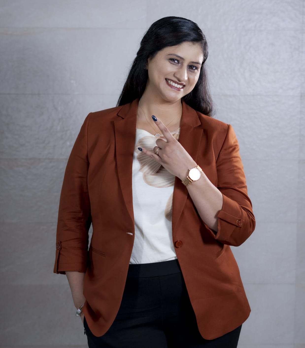 Portrait of Jyotsna D Bidave, communication coach